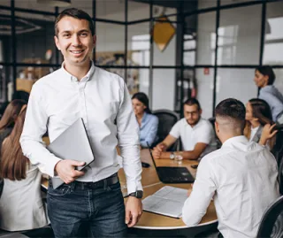 Profissional representando cursos de pós-graduação